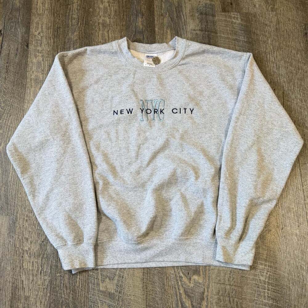 Gildan Heavy Blend New York City Embroidered Grey Crewneck Sweatshirt